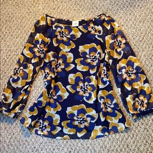 Beautiful floral CAbi blouse size small